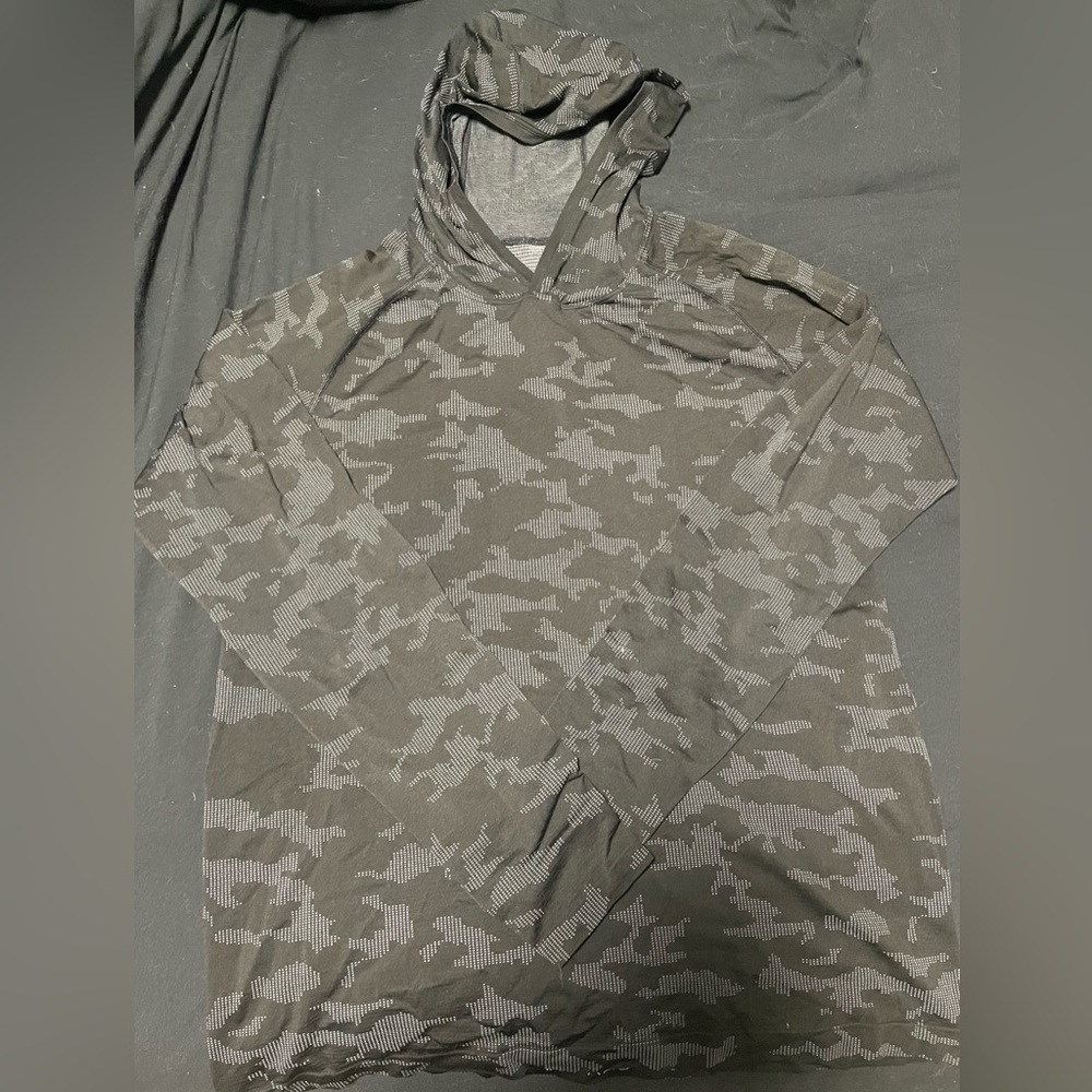Men’s Lululemon Pullover